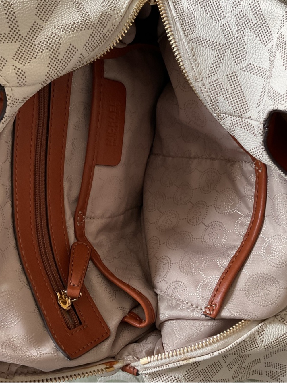 Michael Kors Beige/White Logo Shoulder Hobo with Gold Hardware - Picture 7 of 16